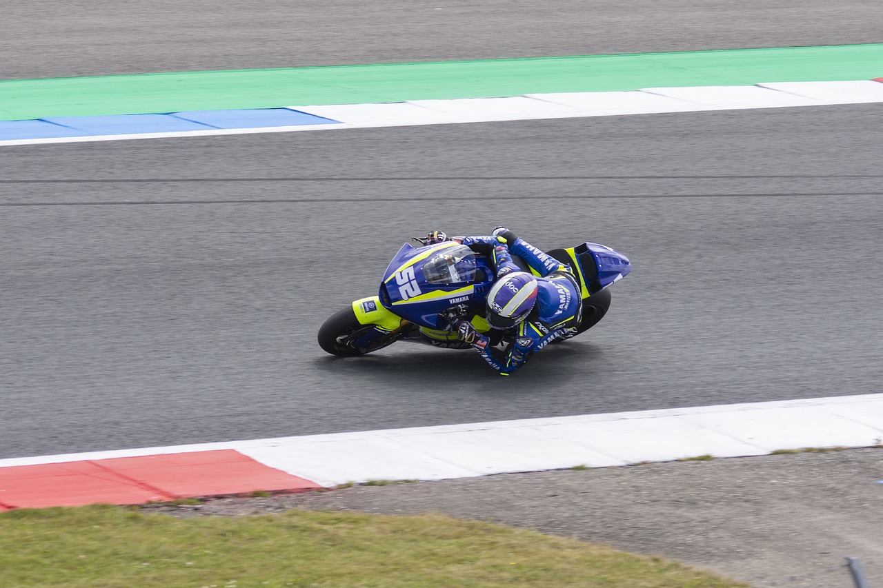 闻层出不穷 闻层出不穷